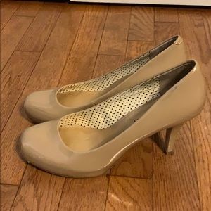Tan madden girl heels